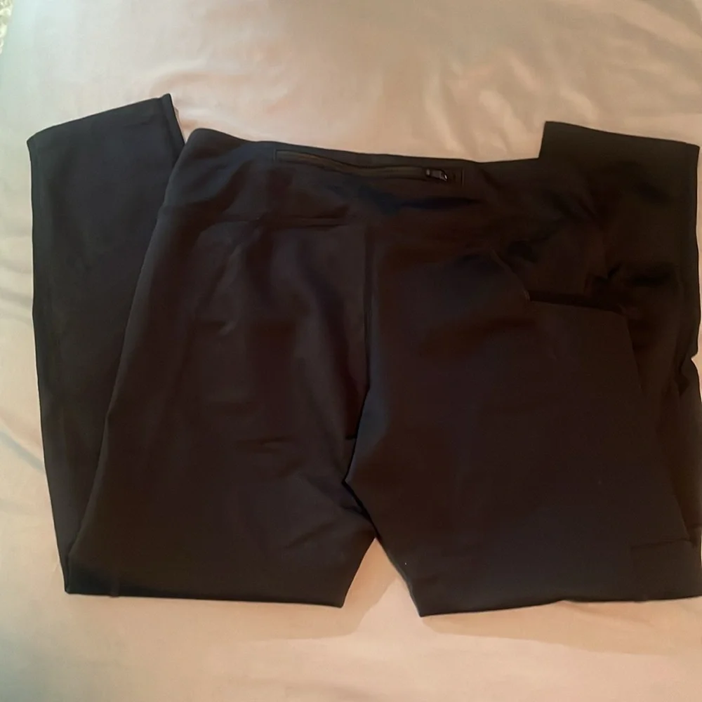 NIKE DRI FIT CROPPED LEGGINGS